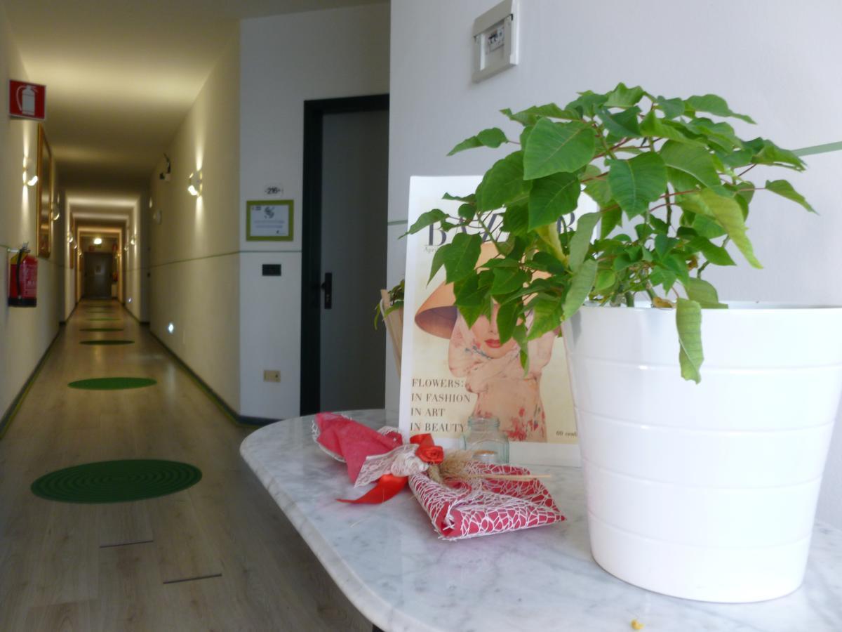 Green Hotel Poviglio  Экстерьер фото