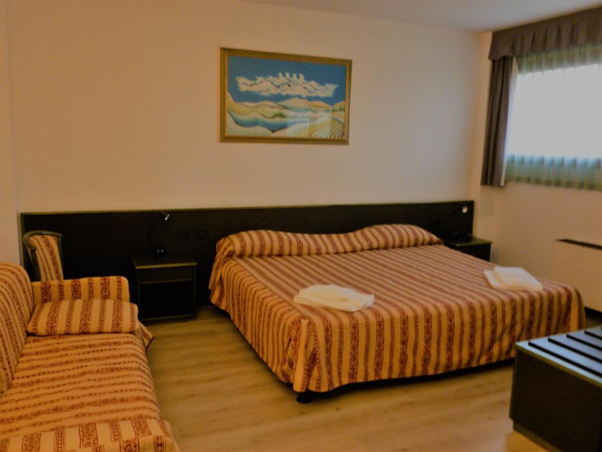 Green Hotel Poviglio  Экстерьер фото
